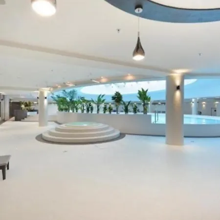 Hanza Tower Family With Sauna & Jacuzii & Pool & Spa Daire Szczecin